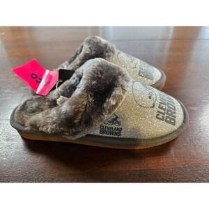 FOCO Cleveland Browns NFL Womens Glitter Open Back Faux‎ Fur Moccasin M 7-8